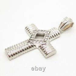 925 Sterling Silver Vintage C Z Ribbed Cross Pendant
