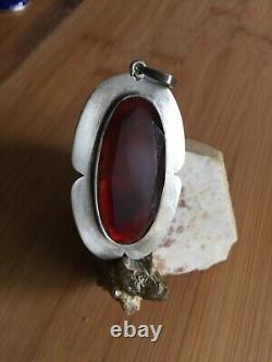 A Vintage piece of jewelry, Genuine Faceted Carnelian, Solid Sterling Silver