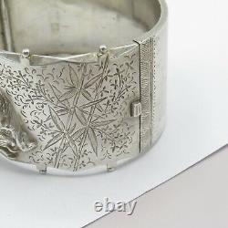 Antique Victorian Sterling Silver BOAR PIG High Relief Aesthetic Period Bracelet