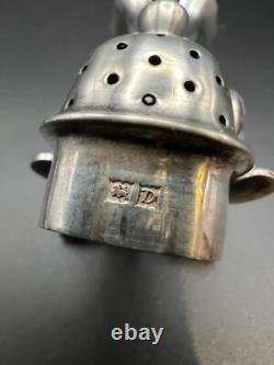 Birmingham 1953 Vintage Sterling Silver Pepper Shaker by William Suckling