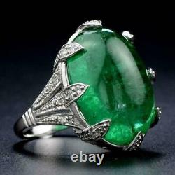 Classic Vintage 925 Sterling Silver Oval Green Cabochon Womens Cocktail Ring