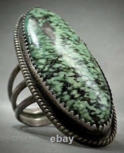 HUGE Vintage Navajo Sterling Silver Green Spiderweb Matrix Turquoise Ring WOW