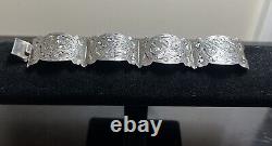 MUST HAVE 925 Vintage Stamped/Marked STERLING SILVER Raised Design Link Bracelet