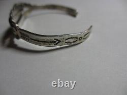 Small Vtg Navajo Fred Harvey Era Sterling & Turquoise Thunderbird Cuff Bracelet