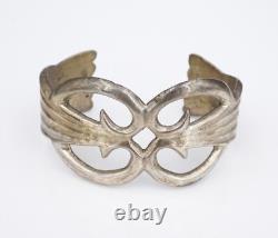 Sterling Silver Navajo Cuff Bracelet Naja Tufa Cast 6.25 ITC Vintage BS3065