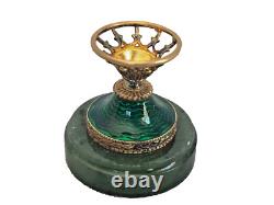 U24098 Vintage Sterling Silver Green Guilloche Enamel Easter Egg with Pe G2U