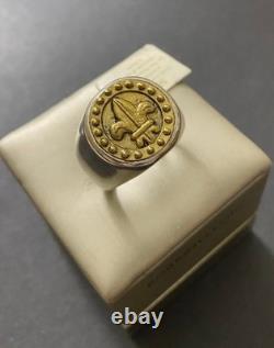 Vintage Metropolitan Musuem. 925 Solid Sterling Silver Ring