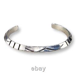 Vintage Native American Sterling Silver 925 Triangle Wire Stamped Cuff Bracelet
