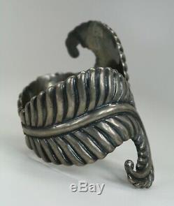Vintage Signed Taxco Mexico Sterling Silver Hinge Cuff Bypass Clamper Bracelet