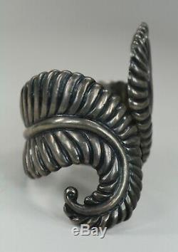 Vintage Signed Taxco Mexico Sterling Silver Hinge Cuff Bypass Clamper Bracelet