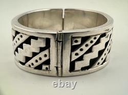 Vintage Taxco Mexican Sterling Silver Cuff Bracelet 72.4g