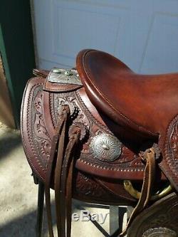 Vintage Western Saddle 15 Seat Very Exquisite Tooling, Lots Of Sterling silver