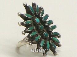 Vintage Zuni Native American Sterling Silver & Green Needle Point Turquoise Ring