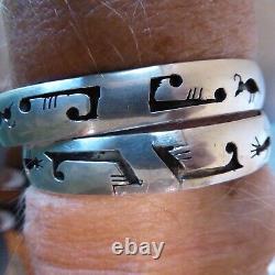 2 Bracelets manchettes estampillés en argent sterling superposé VTG Total 47.7 Gr Signé