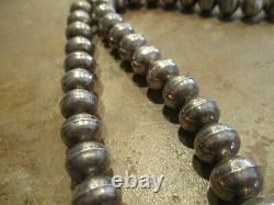 24 Marvelous Vintage Navajo Sterling Silver Pearls Collier De Perles Sur Foxtail