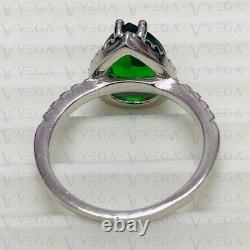 Bague halo en or blanc plaqué 18K avec émeraude naturelle en forme de poire de 5,80 carats et diamants