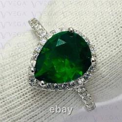 Bague halo en or blanc plaqué 18K avec émeraude naturelle en forme de poire de 5,80 carats et diamants