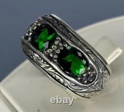 Bague pour homme en argent sterling fait main, pierre verte émeraude, design vintage en marqueterie
