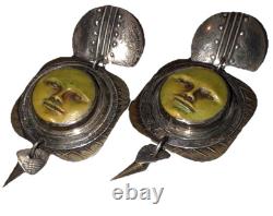 Boucles d'oreilles pendantes artisanales en argent sterling vintage Tabra avec figure céleste perforée