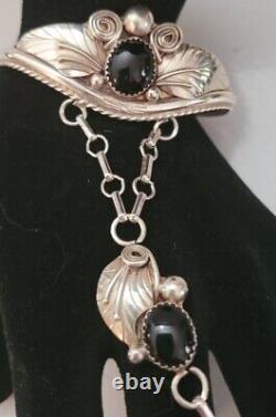 Bracelet d'esclave en argent sterling vintage avec onyx noir du Sud-Ouest. Taille de bague 5 1/2.