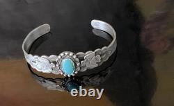 Bracelet jonc en argent sterling avec turquoise Thunderbird de l'époque Fred Harvey vintage