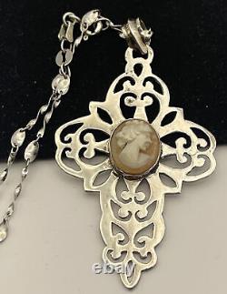 Collier pendentif en argent sterling de domaine vintage avec camée en filigrane en forme de croix Art Déco.