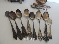 Cuillères vintage en argent sterling de 245,8 grammes, bol, brosse, tampon d'initiales, quelques déchets