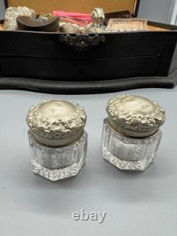 Ensemble de coiffeuse vintage en argent antique couleur art nouveau avec 10 pièces de brosses florales