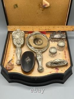 Ensemble de coiffeuse vintage en argent antique couleur art nouveau avec 10 pièces de brosses florales