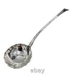 Géorgien 1770 Antique Solide Sterling Silver Punch Soup Ladle Feather Edge Bowl