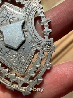 Grosse médaille pendentif en argent sterling antique avec collier