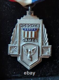 MÉDAILLE EN ARGENT STERLING DES JEUX VINTAGE DE HOBOKEN NEW JERSEY Relais de 1 Mile 1939