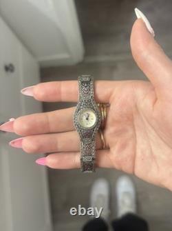 Montre-bracelet pour dames en argent sterling 925 vintage avec filigrane, style bracelet orné