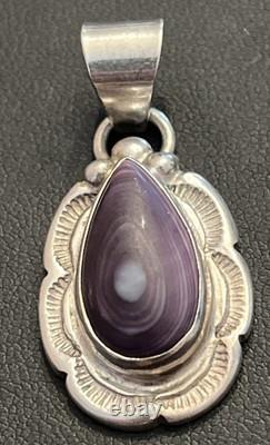 Pendentif en argent sterling vintage amérindien en forme de palourde violette signé