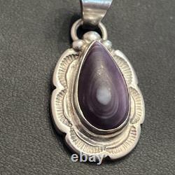 Pendentif en argent sterling vintage amérindien en forme de palourde violette signé