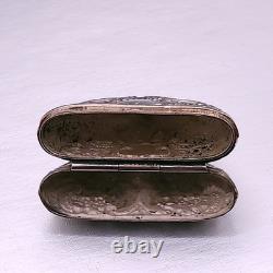 Pendentif en forme de cœur en argent sterling anglais repoussé vintage