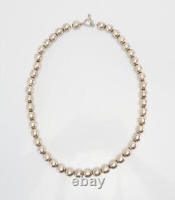 Perles en forme d'olive en argent sterling vintage sur collier en chaîne