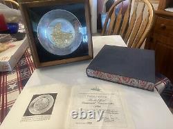 Plaque Thomas Jefferson en argent sterling FRANKLIN MINT vintage dans un étui en verre.