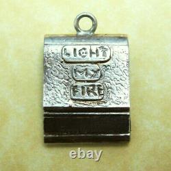 Rare Vintage Silver Ouverture Matchs Light My Fire Les Portes Sterling Charm