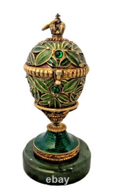 U24098 Oeuf de Pâques en Émail Guilloché Vert en Argent Sterling Vintage avec Pe G2U