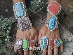 Vintage Navajo Story Teller Round Bracelet Sterling Silver Signé Bijoux Indigènes
